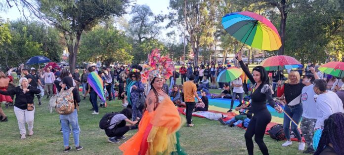 Carlos Paz: colorido debut de la Marcha del Orgullo LGBTIQ+