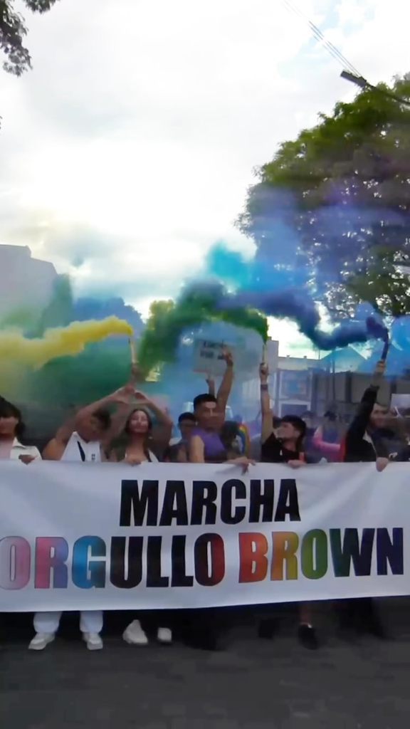 Alte. BROWN, AMBA - Marcha del Orgullo LGBTIQ+