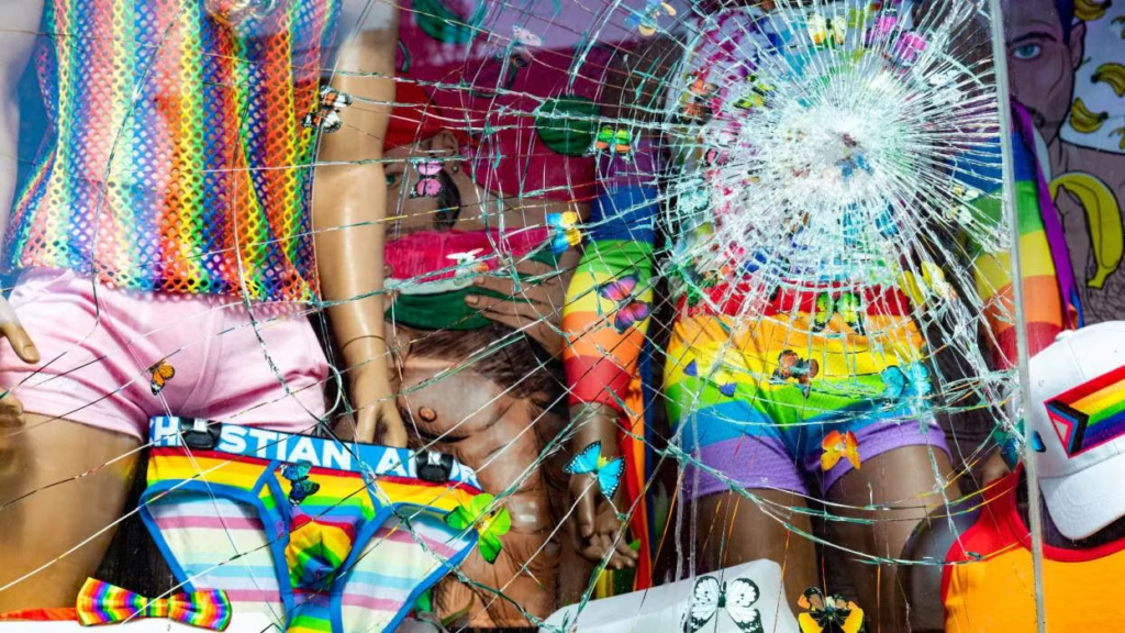 Alerta en EE. UU.: los ataques contra la comunidad LGBTIQ+ superaron los mil incidentes en 2025