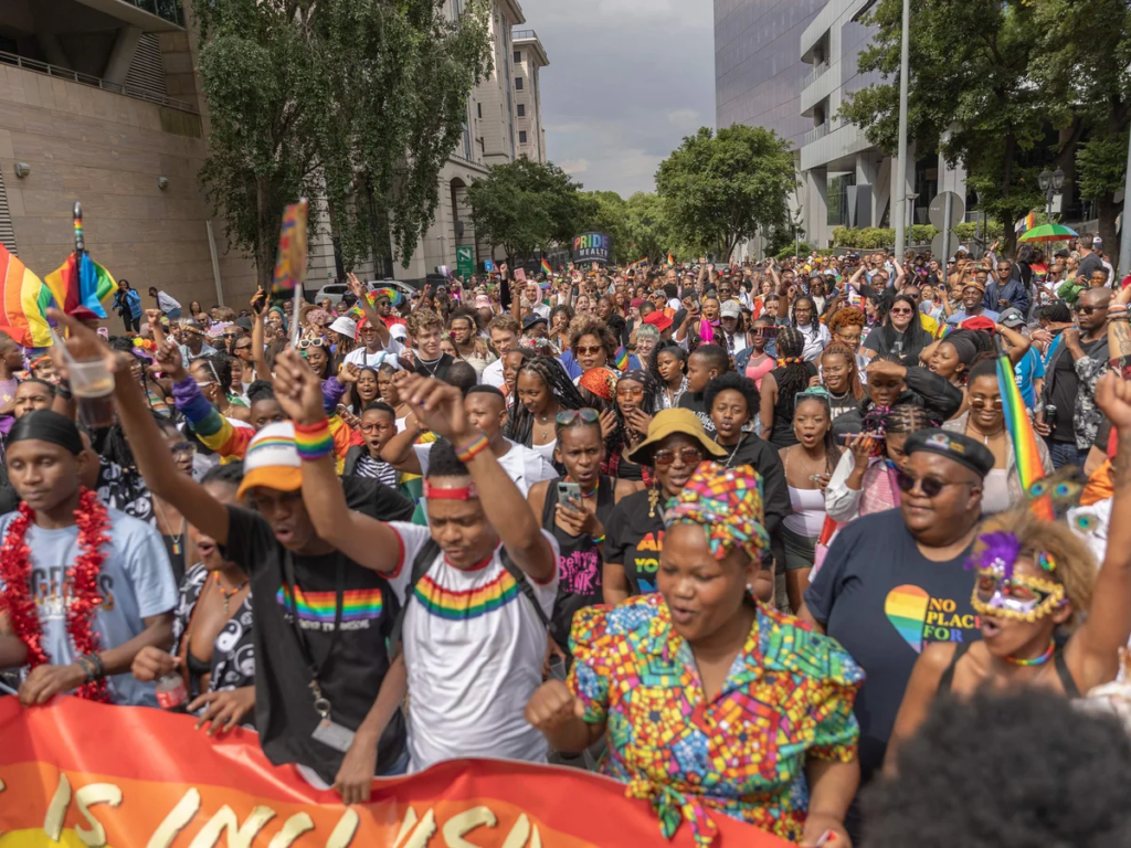 La cruzada contra la diversidad en África: Un retroceso orquestado por capitales extranjeros