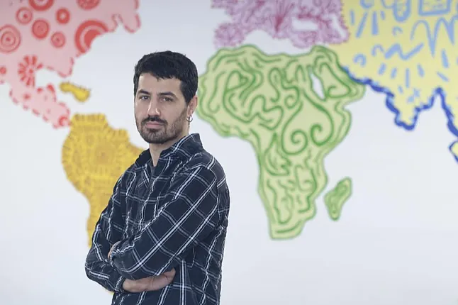 "Si nos matan, nos matan. Muertos ya estamos": la historia de Ramtin, gay iraní condenado a muerte por ser quien es