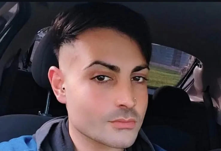 "Siempre me humillaron, todo por ser gay": la historia de Axel Almeida, el vigilador que se mató por homo odio en Watchman