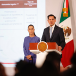 México tendrá su primer canciller abiertamente gay : Roberto Velasco