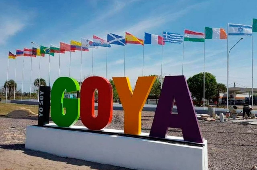 El deseo de ser deseado por la ciudad: ser gay en Goya