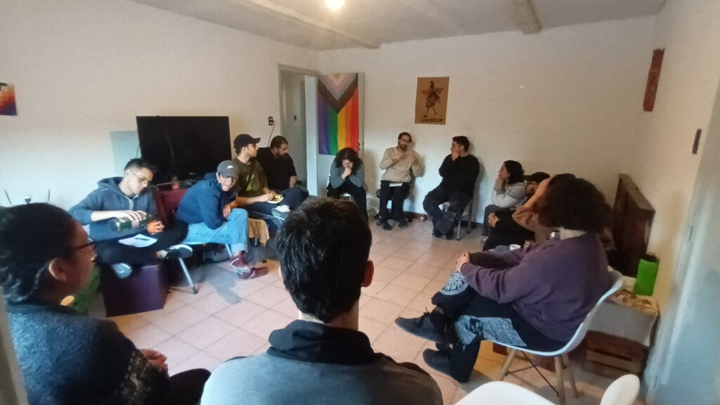 Manso Orgullo lanzó un ecosistema de innovación social con inteligencia artificial para ampliar el acceso al empleo y la educación LGBTIQ+